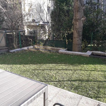 Cosy Flat In The Quiet Area With Own Garden, Free Parking And Direct Public Transport Link To The Centre Lägenhet Wien Exteriör bild