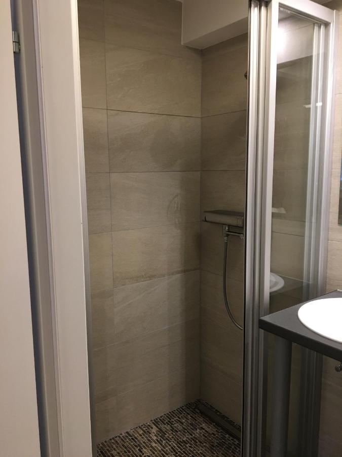 Cosy Flat In The Quiet Area With Own Garden, Free Parking And Direct Public Transport Link To The Centre Lägenhet Wien Exteriör bild